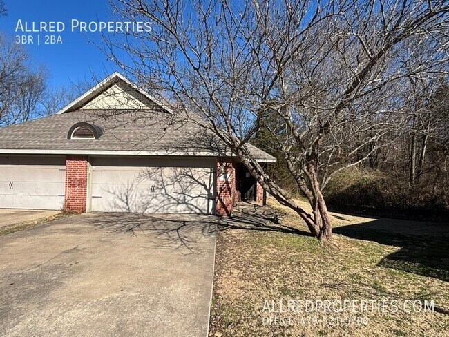 Building Photo - 24 S Ray Ave