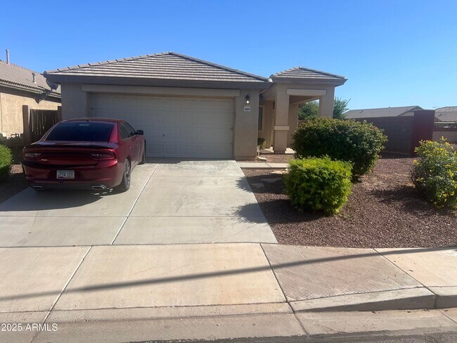 Building Photo - 10833 W Elm Ln