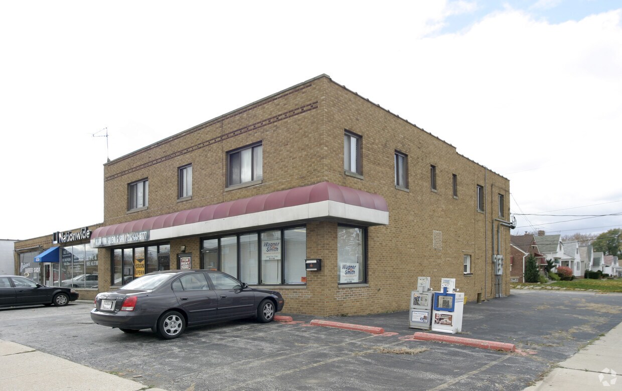 43204322 Ridge Rd, Brooklyn, OH 44144 Apartments in Brooklyn, OH