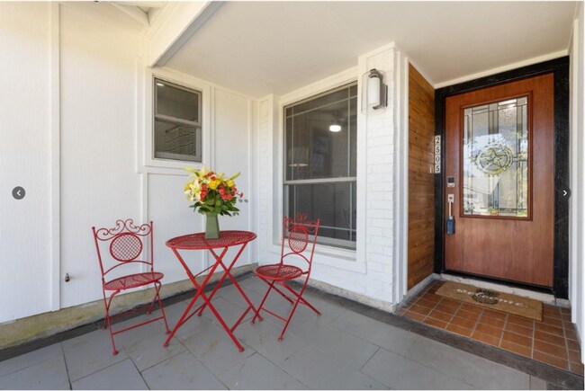 Foto del edificio - 2505 Lazy Oaks Dr