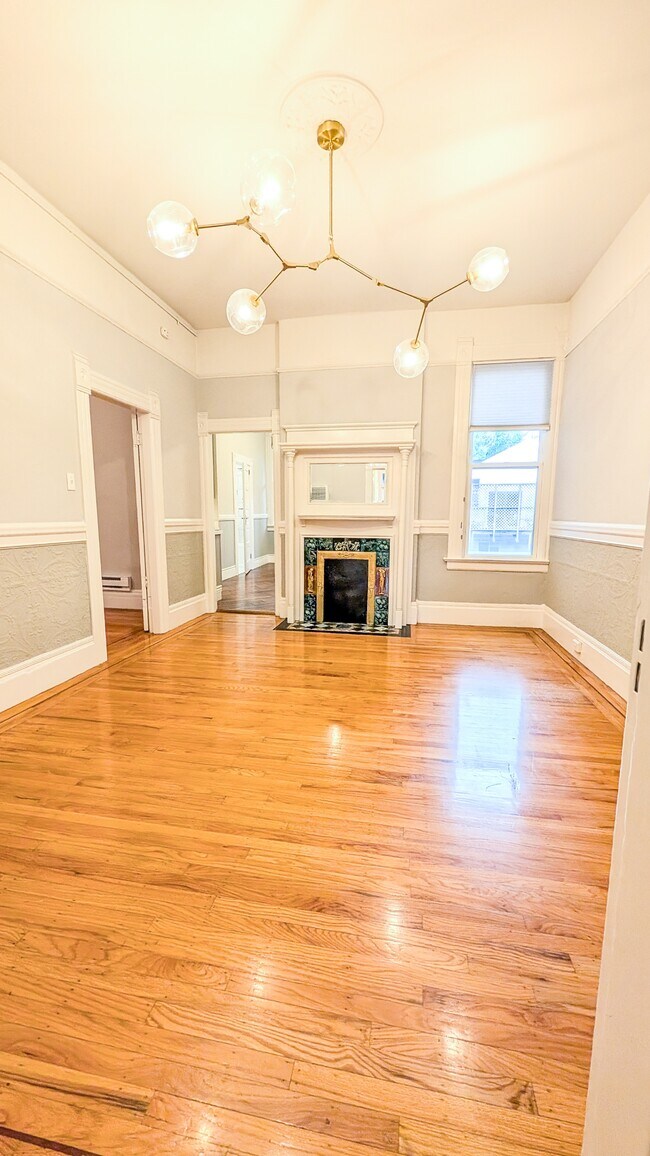 Foto del edificio - 657 Castro St