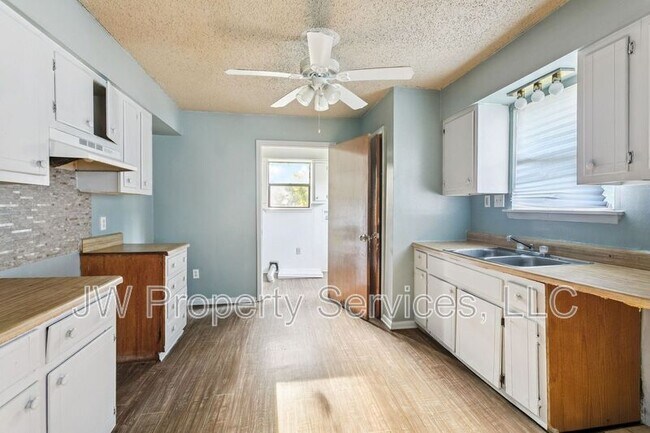 Foto del edificio - 206 Sunset Dr