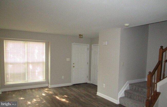 Foto del edificio - 6324 Towncrest Ct