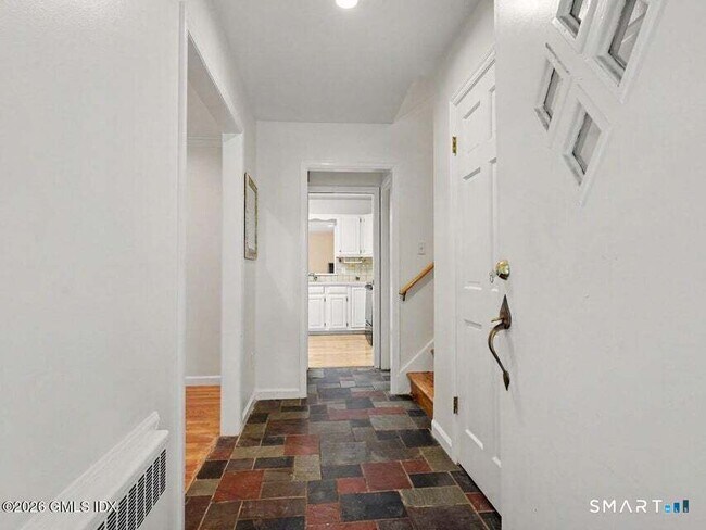 Building Photo - 5 Raphael Pl