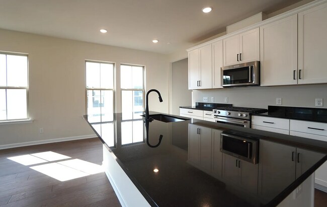 Foto del edificio - 612 America Dr