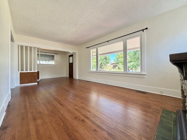 Foto del edificio - 1534 Garfield Ave S