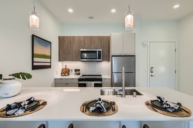 Building Photo - Knox