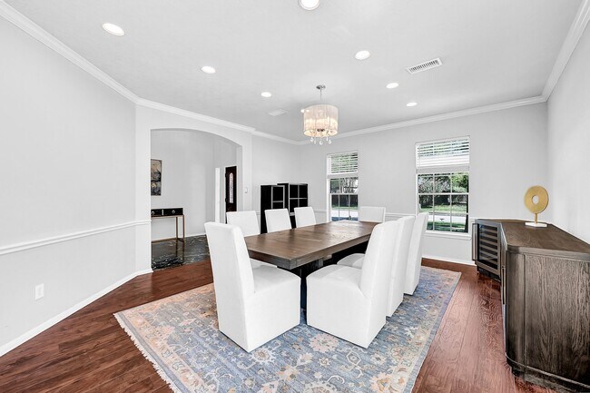 Building Photo - 8307 Summer Reef Dr
