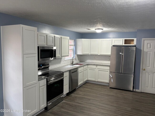 Foto del edificio - 2122 W Jefferson St