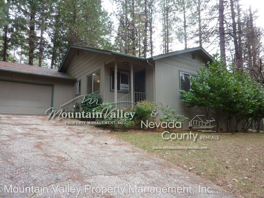 Primary Photo - 3 br, 2 bath House - 11513 Forest View Drive