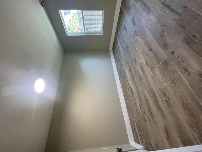 Foto del edificio - 928 Lantana Ave