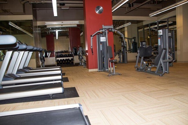 Foto del edificio - 838 N Clark St