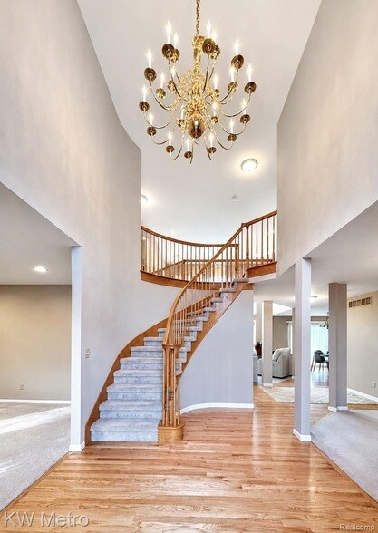 Building Photo - 1176 Cadmus Dr
