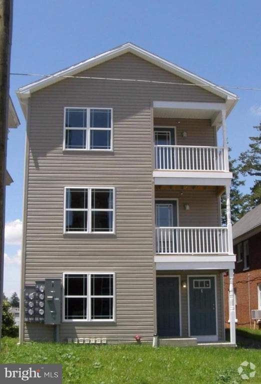 Building Photo - 36 S Church St