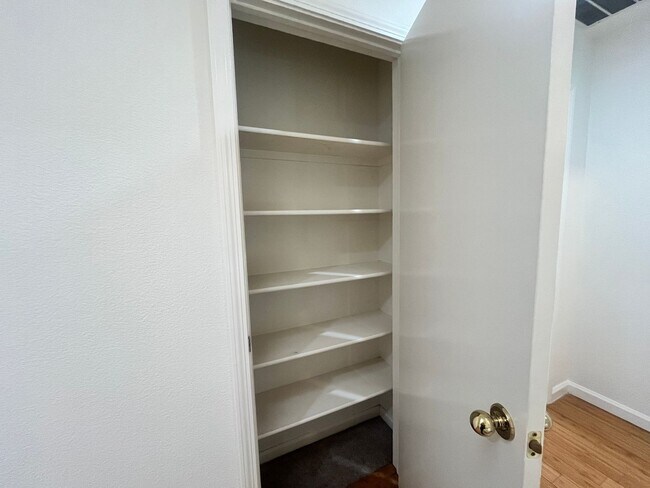 Foto del edificio - Beautiful 3-Bedroom Home for Rent – Prime ...
