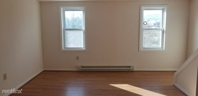 Building Photo - 3 br, 1 bath House - 103 Hickman Rd