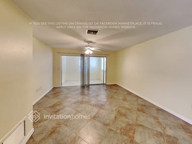 Building Photo - 424 Crosswinds Dr