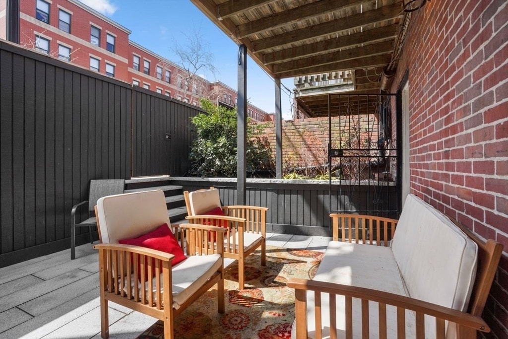 Foto principal - 685 Massachusetts Ave