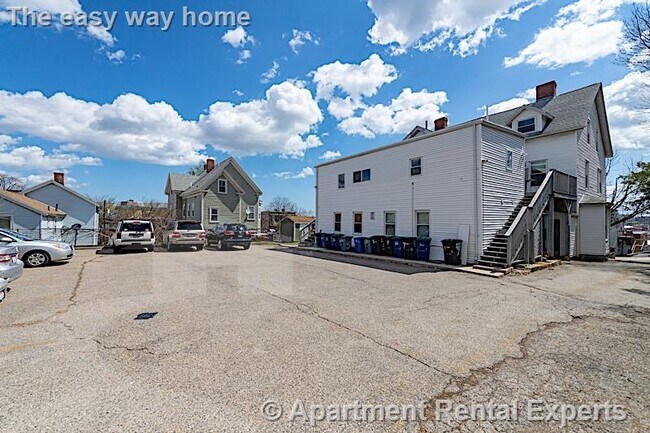 Foto del edificio - 5 Munroe St