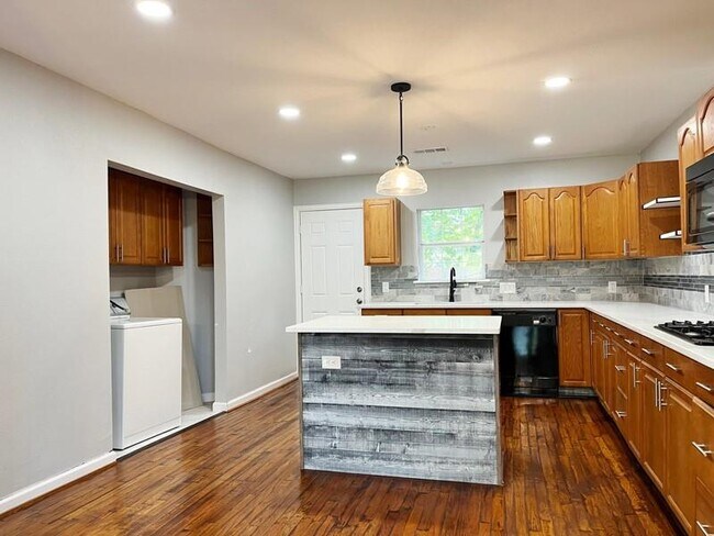 Building Photo - 3518 Griggs Rd