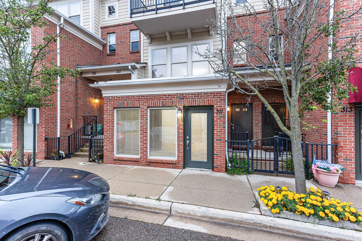 311 Legato Dr, Walled Lake, MI 48390 Condo for Rent in Walled Lake