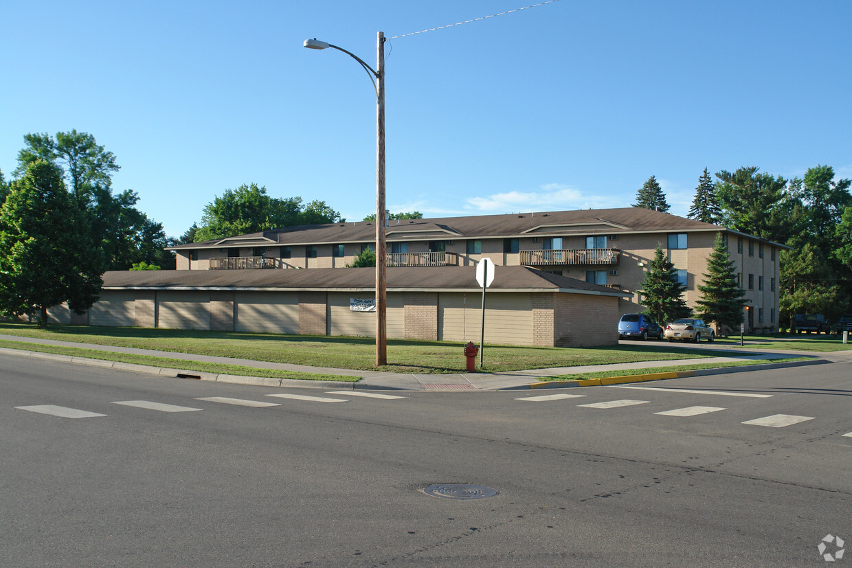 Foto del edificio - Isanti Village II