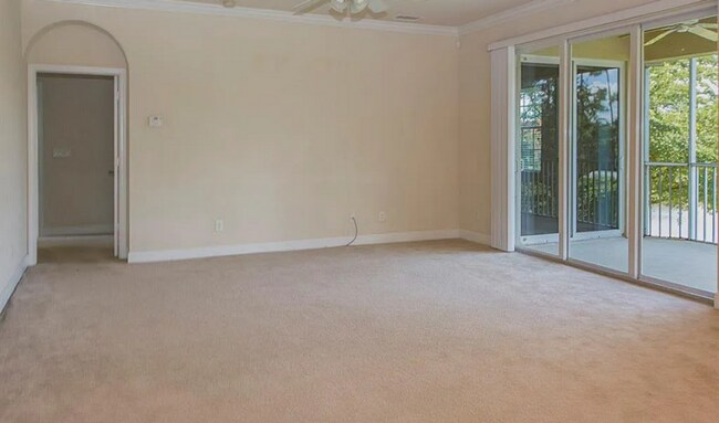 Building Photo - ***MOTIVATED LANDLORD***BELL TOWER PARK***...