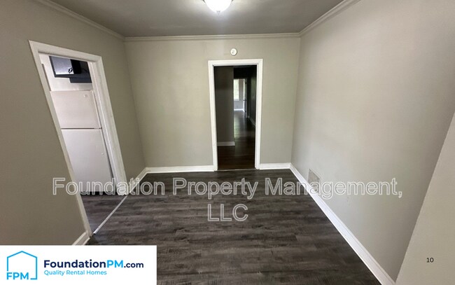 Building Photo - 46 N Holmes St