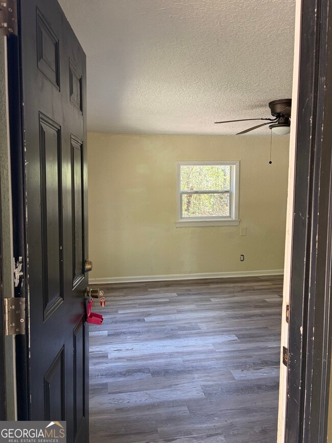 Building Photo - 307 Finley St