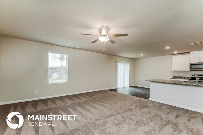 Foto del edificio - 244 Indian Summer St