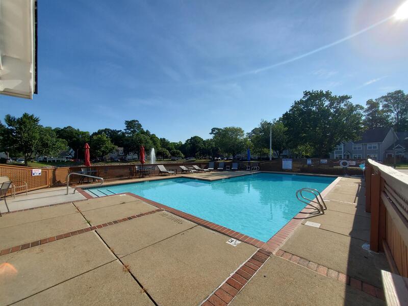 Foto del edificio - 321 Wimbledon Chase