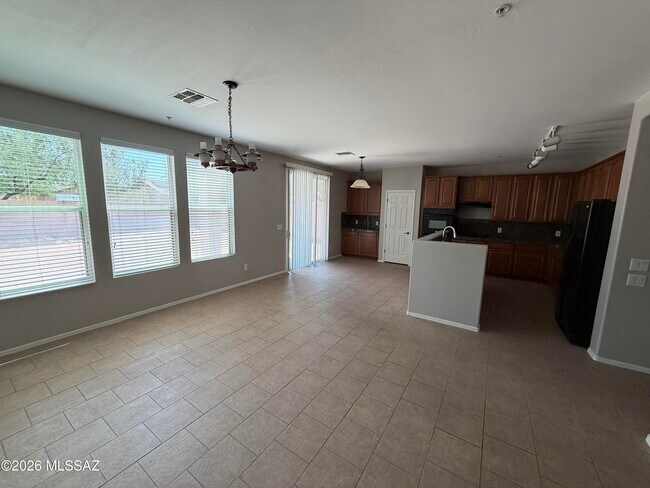 Building Photo - 6893 S Salt Cedar Rd
