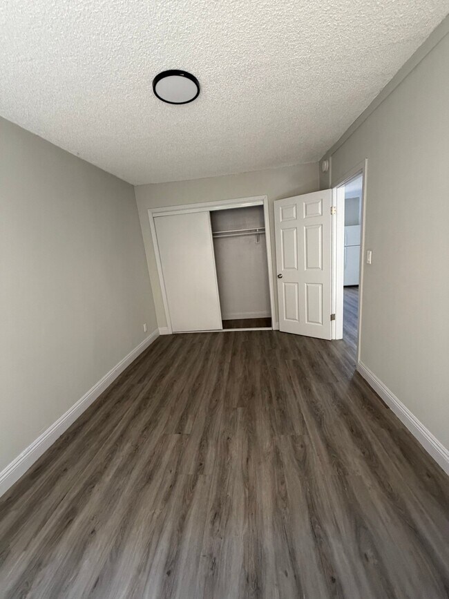 Foto del edificio - 2508 S West View St