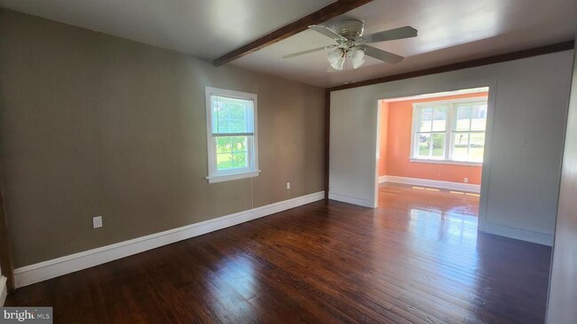 Building Photo - 1145 Old Swede Rd