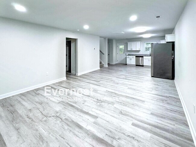 Foto del edificio - 3902 Fairall Dr