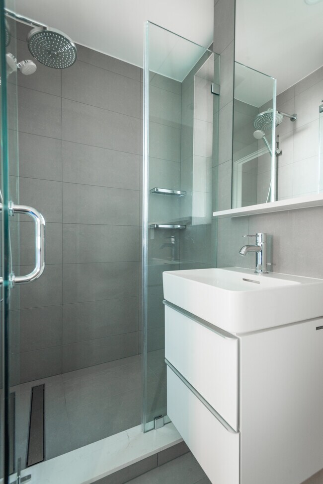 Foto del edificio - 17a Forest St. Unit 32