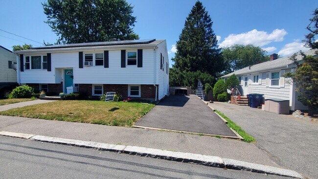 Foto del edificio - 44 Belleview Ave