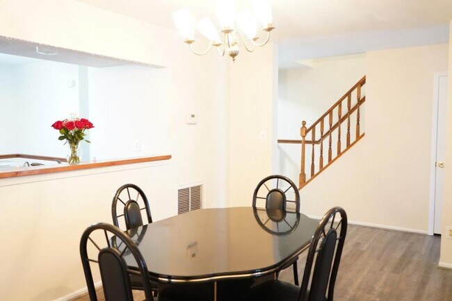 Foto del edificio - 5074 Blenny Ct