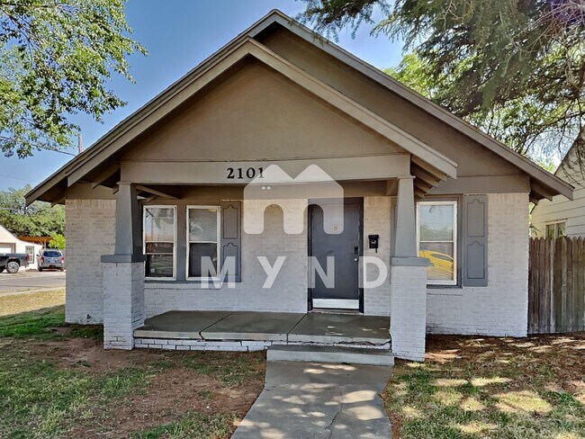 Building Photo - 2101 22nd St