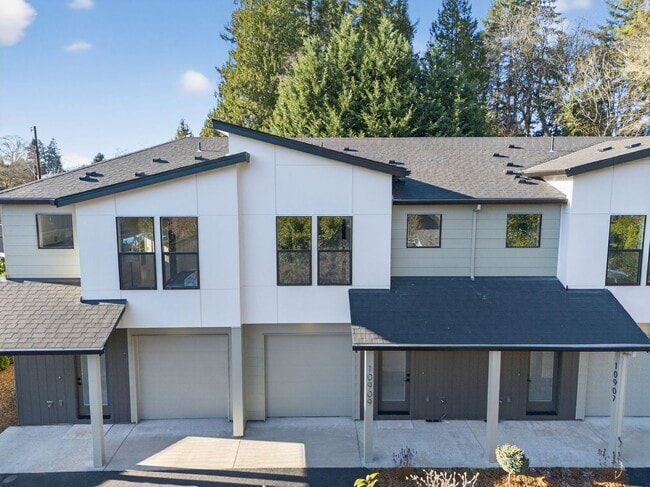 Foto del edificio - 10907 SE Home Ave