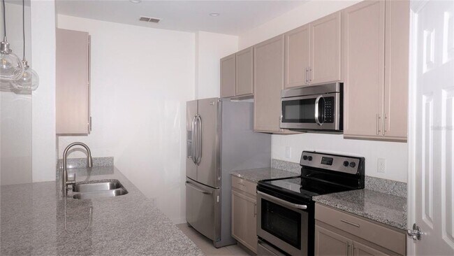 Building Photo - 6466 Cava Alta Dr