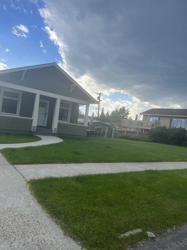 Foto principal - 1120 W Gold St