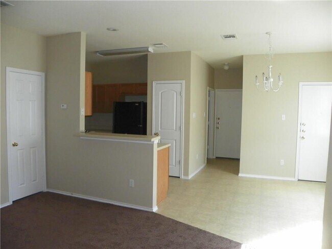 Foto del edificio - 14001 Cambourne Dr