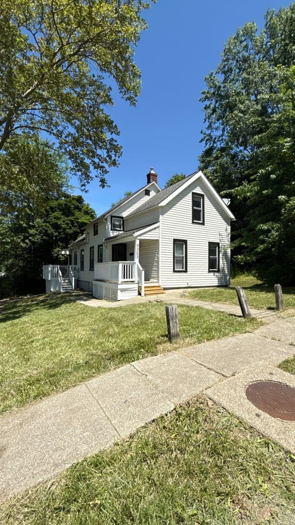 Building Photo - 9323 Sophia Ave