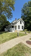 Building Photo - 9323 Sophia Ave