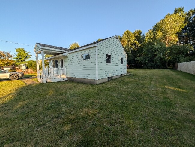 Building Photo - 27528 State Rte 3