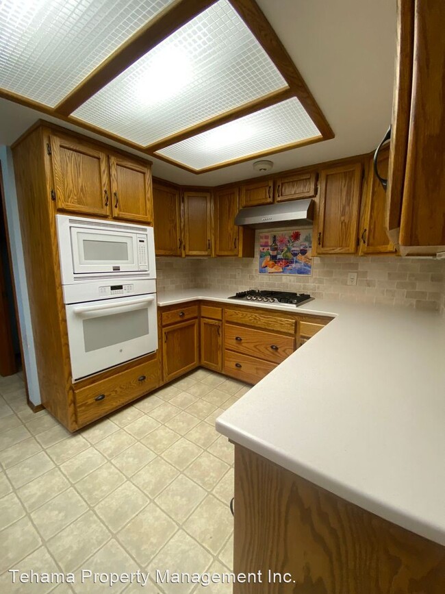 Building Photo - 2 br, 2 bath House - 22026 Grove Circle