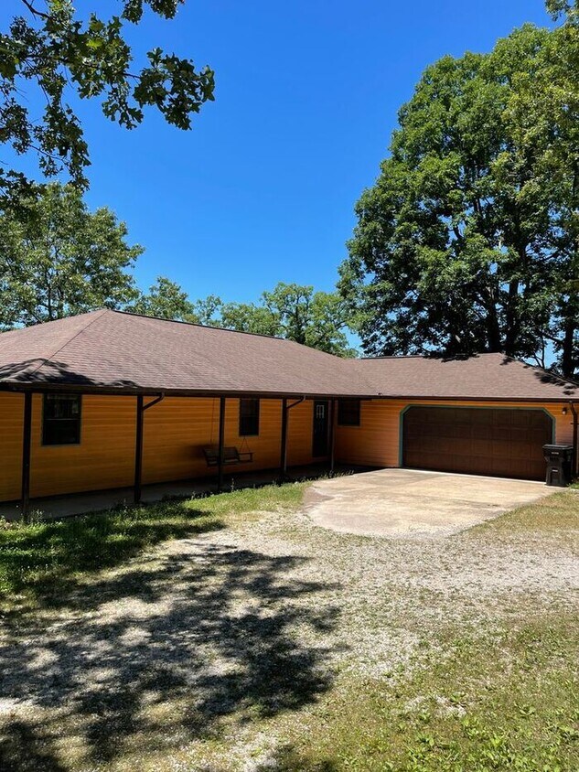 Available June 24th!!! House for Rent in Dixon, MO