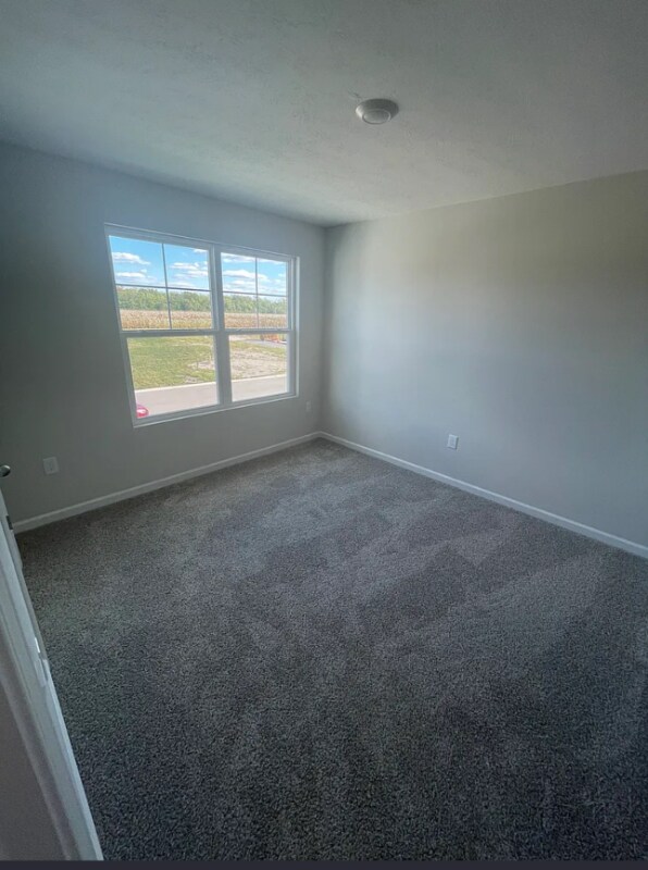 Foto del edificio - 905 Brubaker Dr