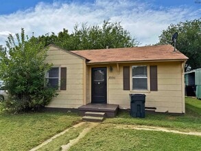 Building Photo - 3006 Colquit Rd